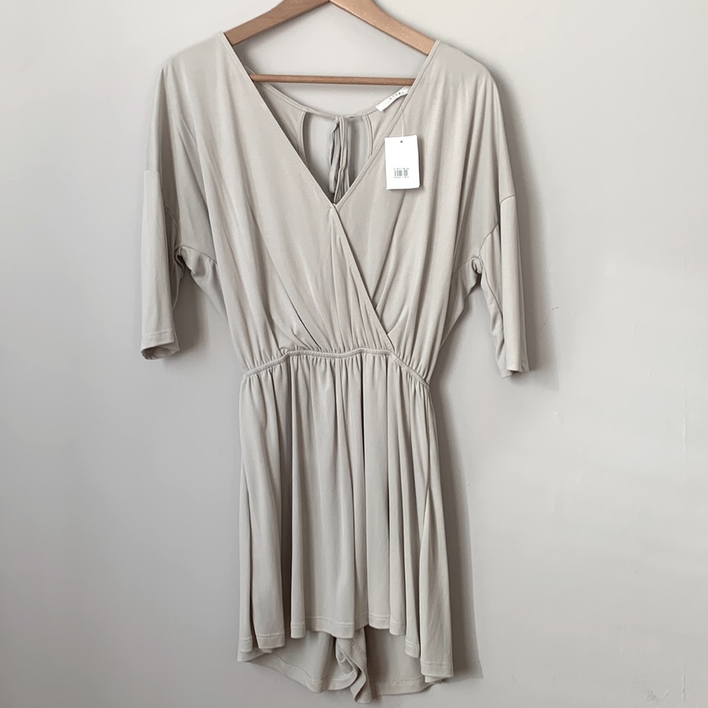 NWT | LUSH | taupe romper